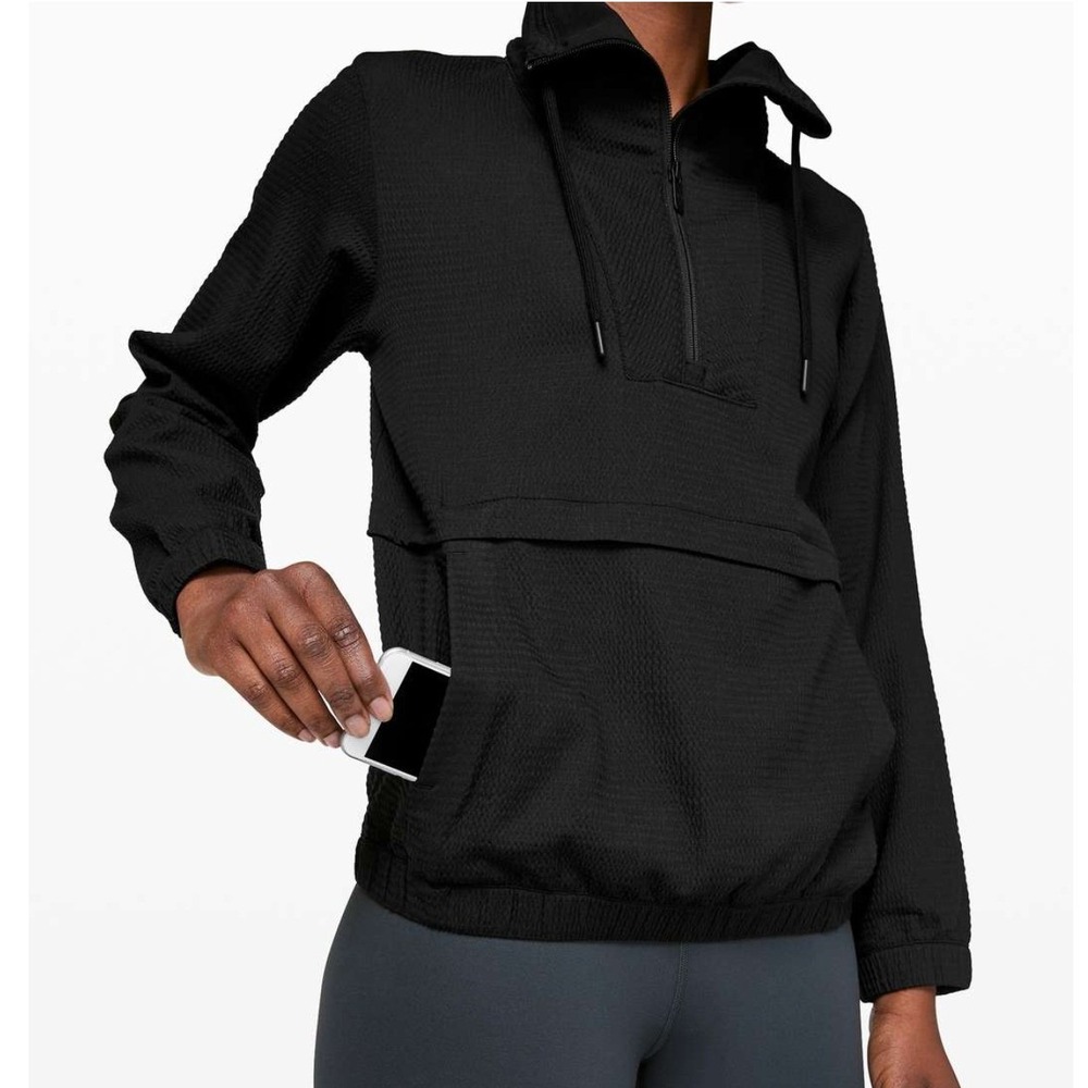 Lululemon Pack Light Pullover Size 8 Black Packable Half Zip Athleisure Sporty